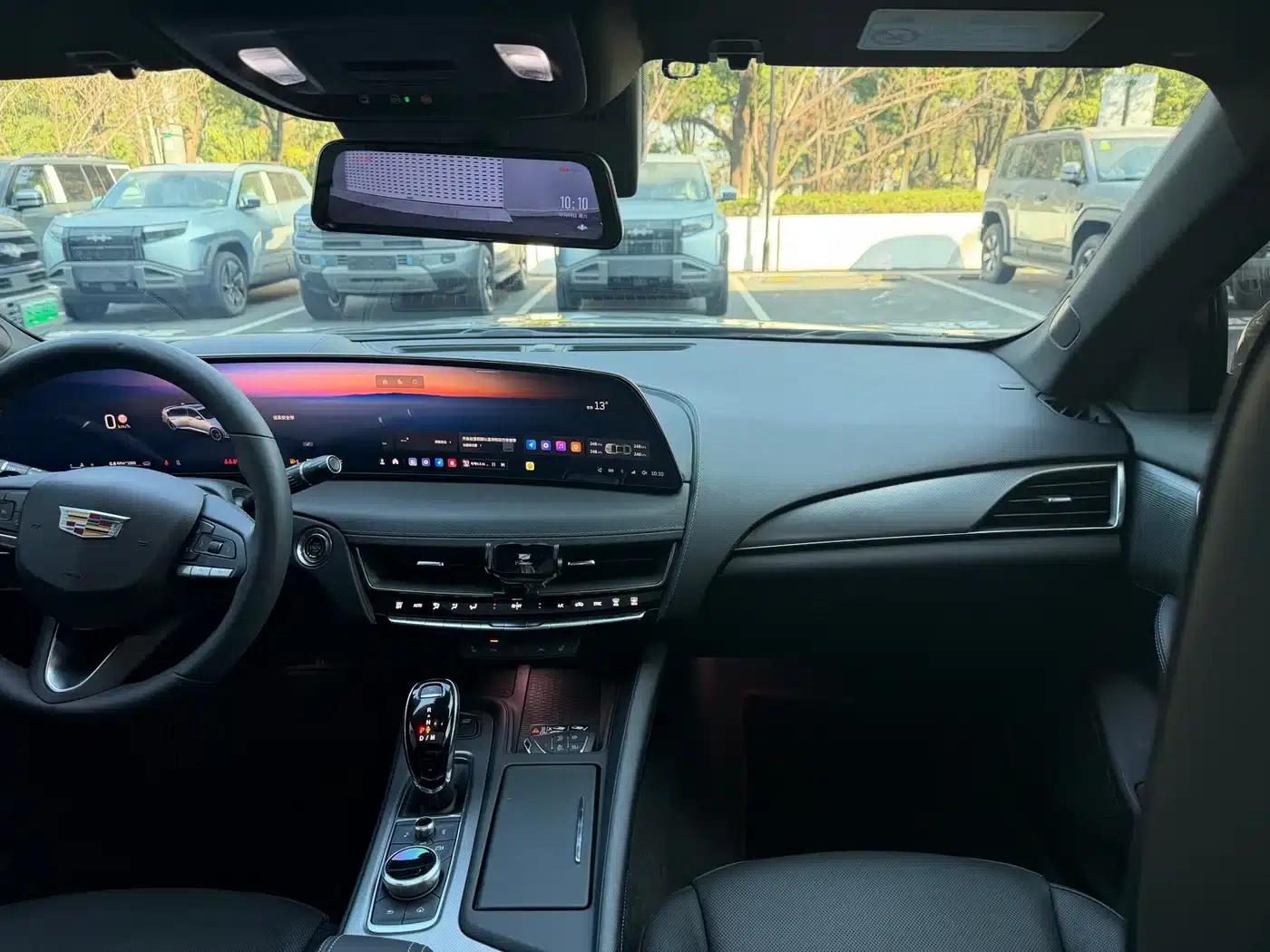 2024 Cadillac CT5 28T Luxury Pro — миниатюра 7