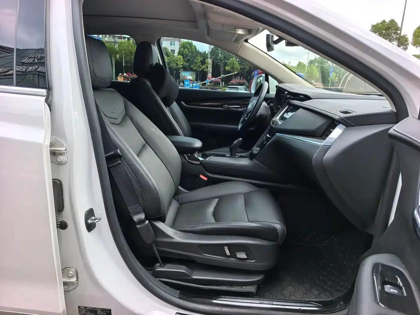 Cadillac XT5 2018 25T Luxury — миниатюра 9