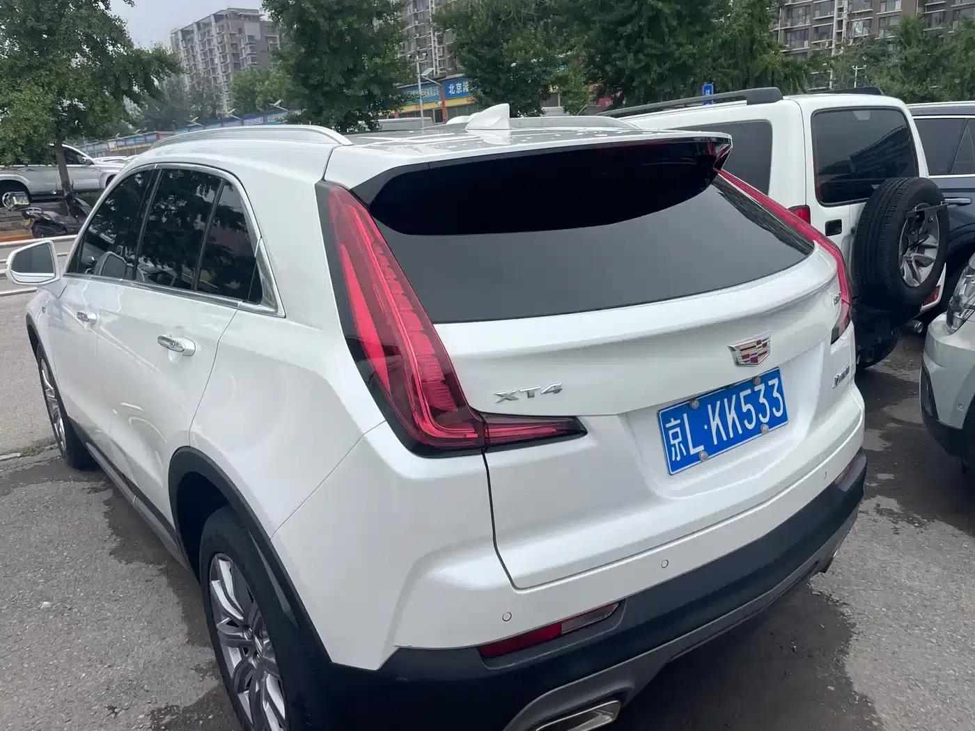 2021 Cadillac XT4 28T Two-Wheel Drive Luxury — миниатюра 6