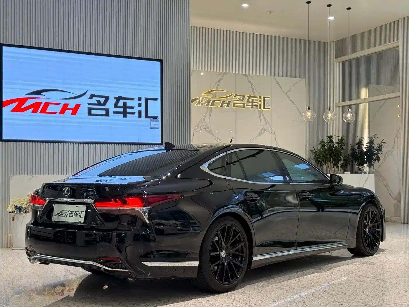 Lexus LS 2018 500h Executive Edition (China V emission standard) — миниатюра 3