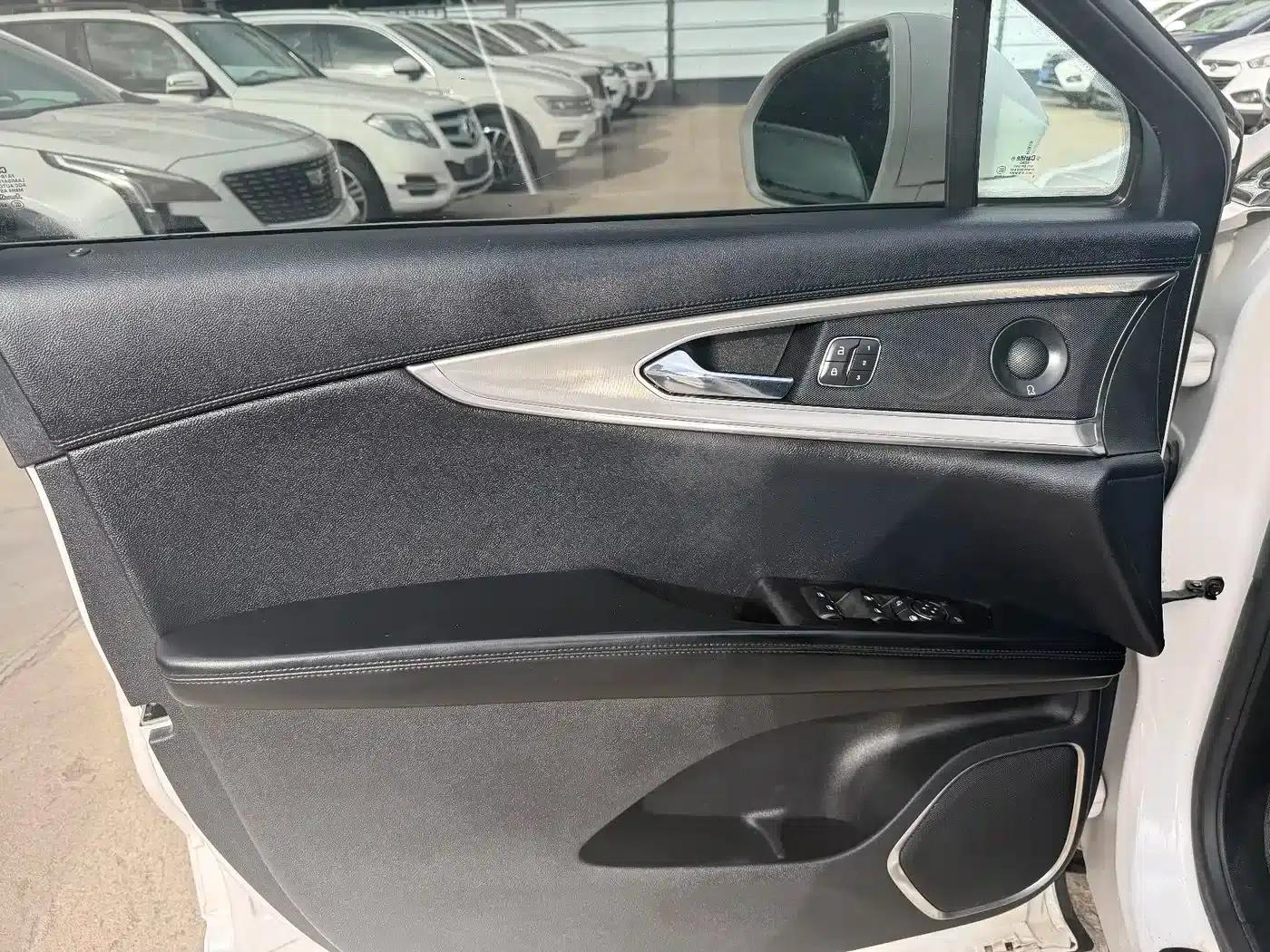 Lincoln MKX 2018 2.0T AWD Premium Edition — миниатюра 3