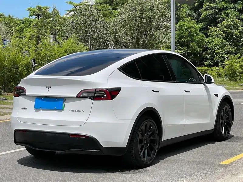 Model Y 2022 Facelift Rear-Wheel Drive Version — миниатюра 7