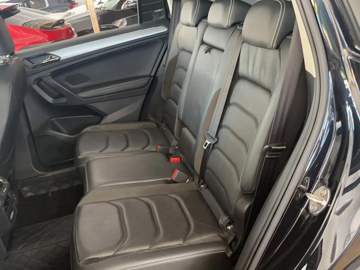 Volkswagen Tiguan L 2019 Revised 330TSI Automatic Two-Wheel Drive Smart & Luxury Edition China VI Standard — миниатюра 9