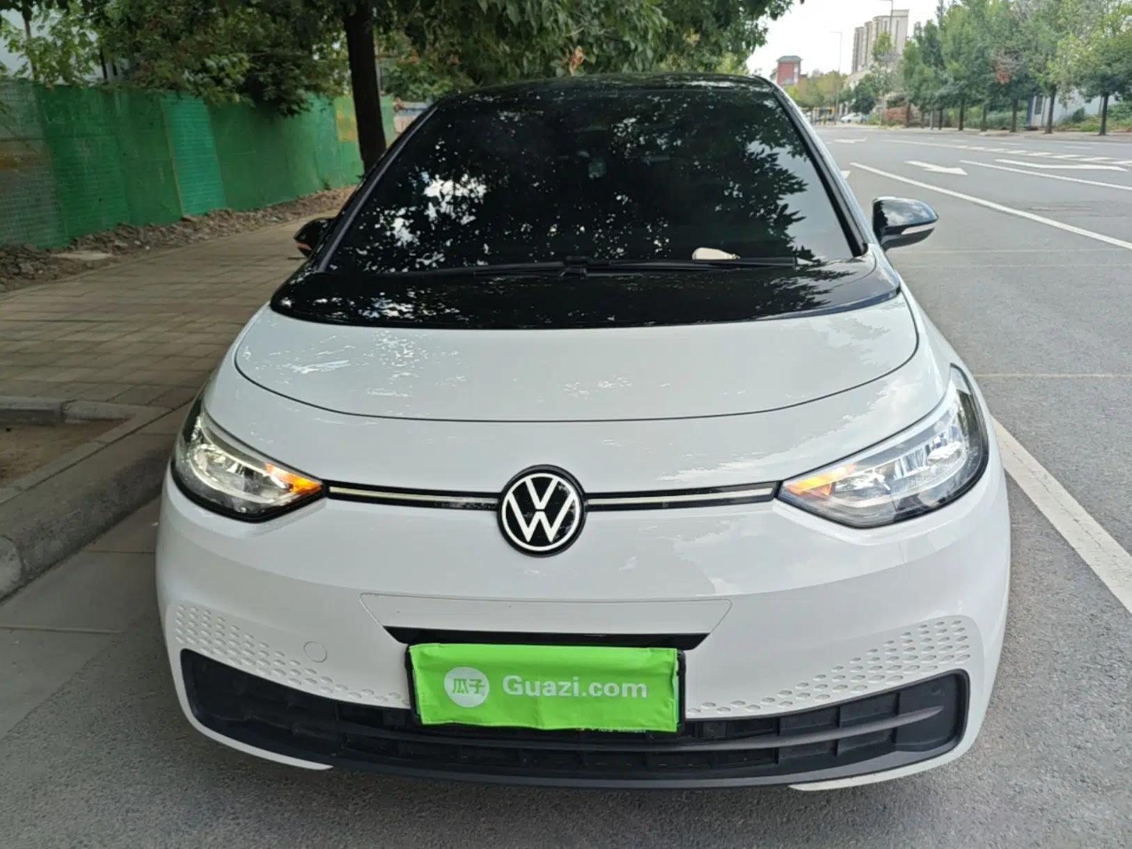 Volkswagen ID.3 2024 Outstanding Edition — миниатюра 2