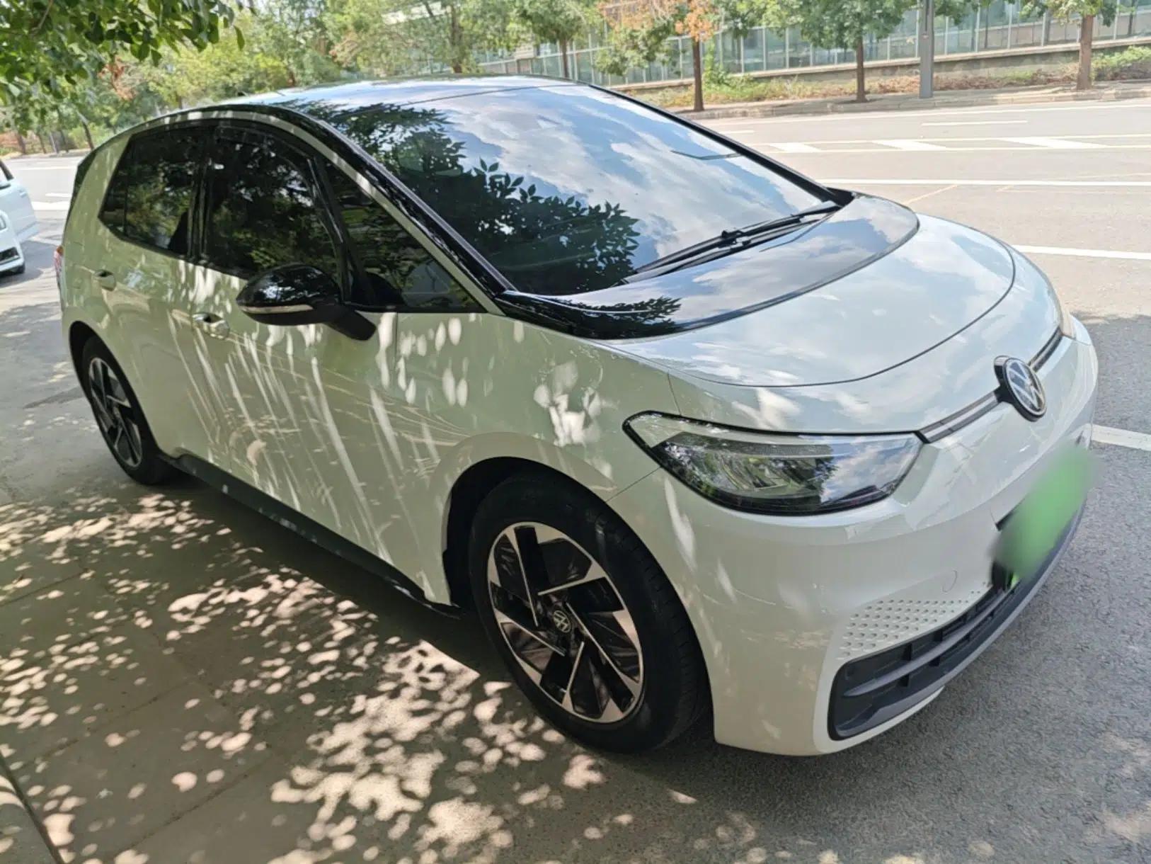 Volkswagen ID.3 2024 Outstanding Edition — миниатюра 3