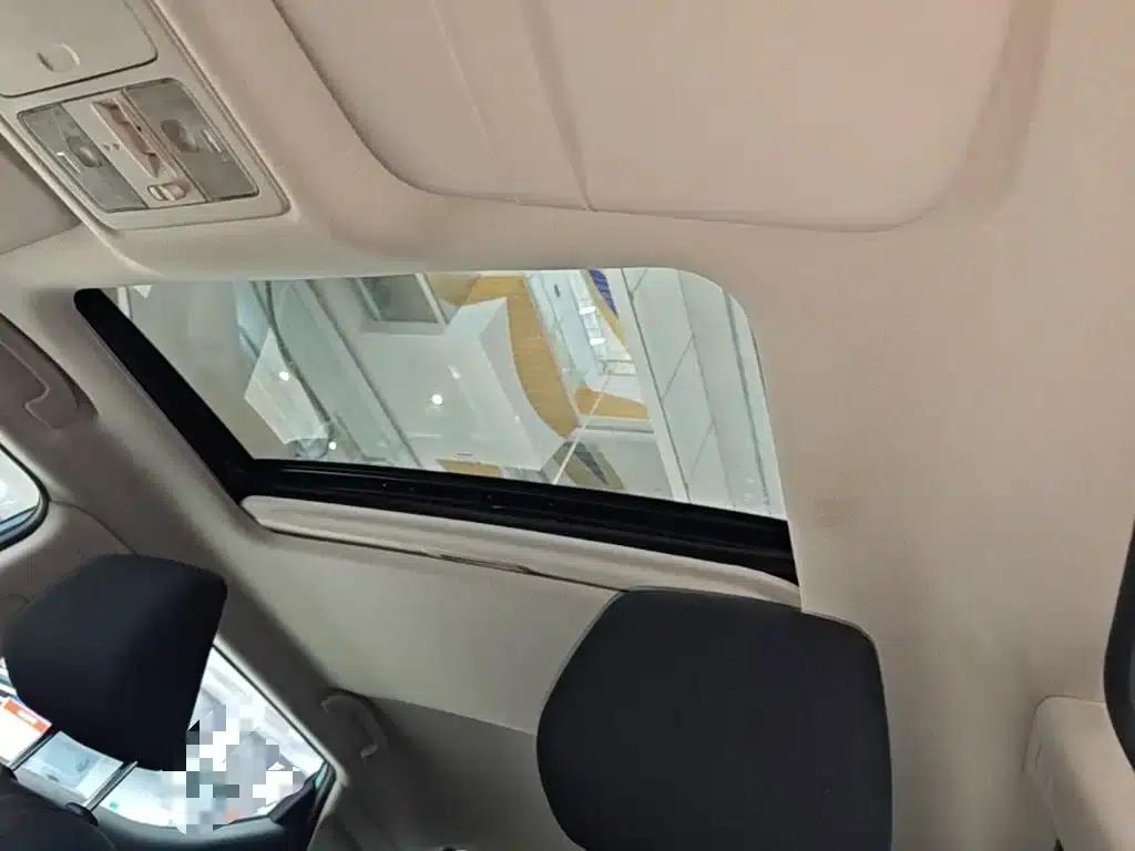 Nissan Bluebird 2016 1.6L CVT Smart Edition — миниатюра 18
