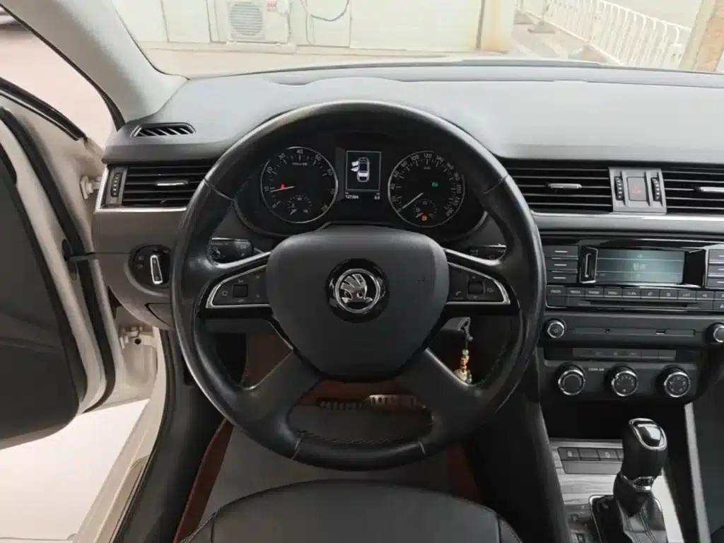 Octavia 2016 1.6L Automatic Smart Edition — миниатюра 11