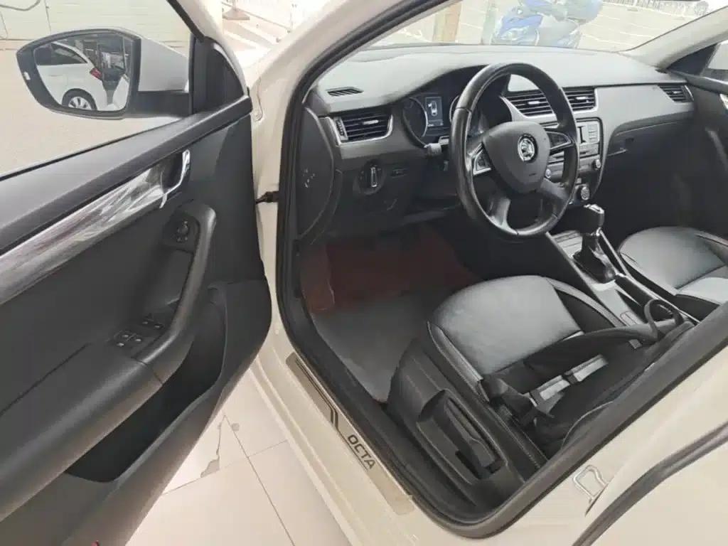 Octavia 2016 1.6L Automatic Smart Edition — миниатюра 16