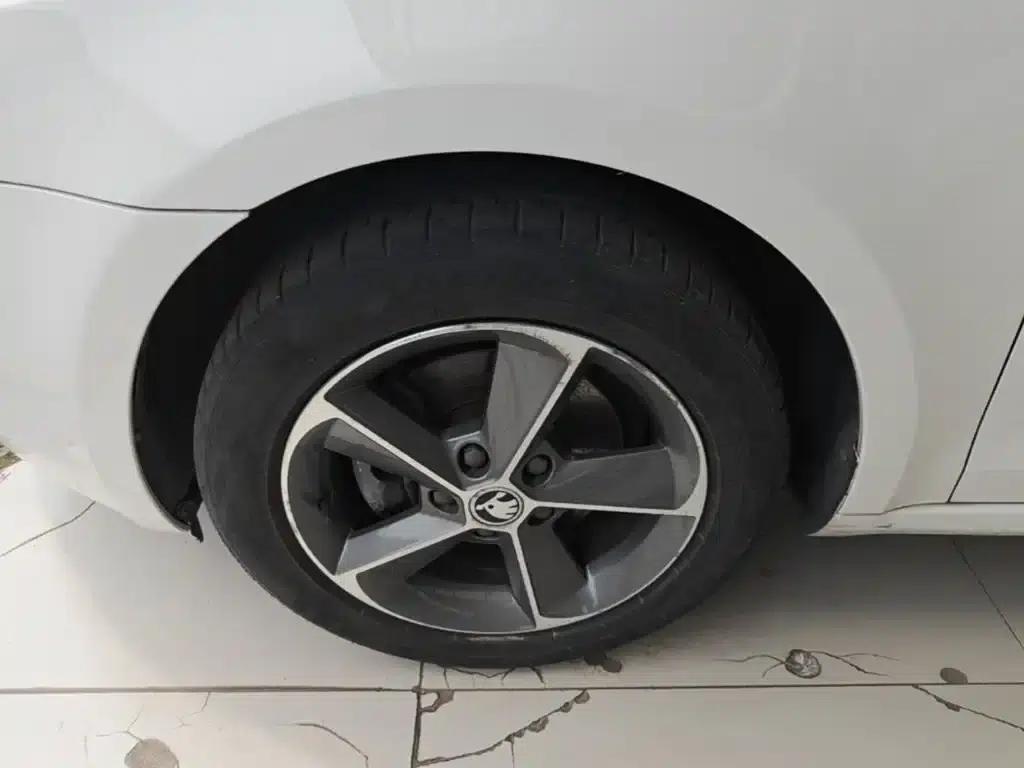 Octavia 2016 1.6L Automatic Smart Edition — миниатюра 23