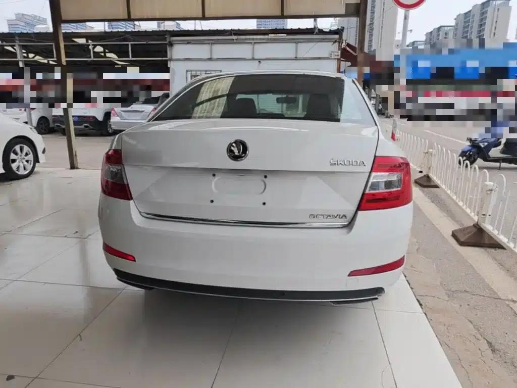 Octavia 2016 1.6L Automatic Smart Edition — миниатюра 6