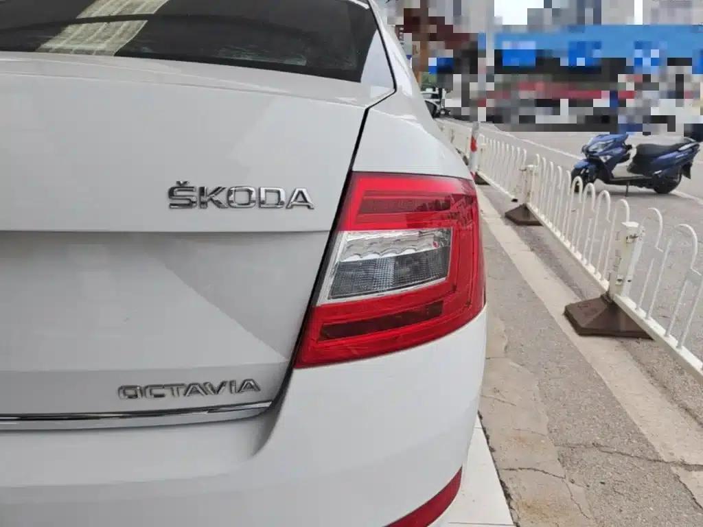 Octavia 2016 1.6L Automatic Smart Edition — миниатюра 8
