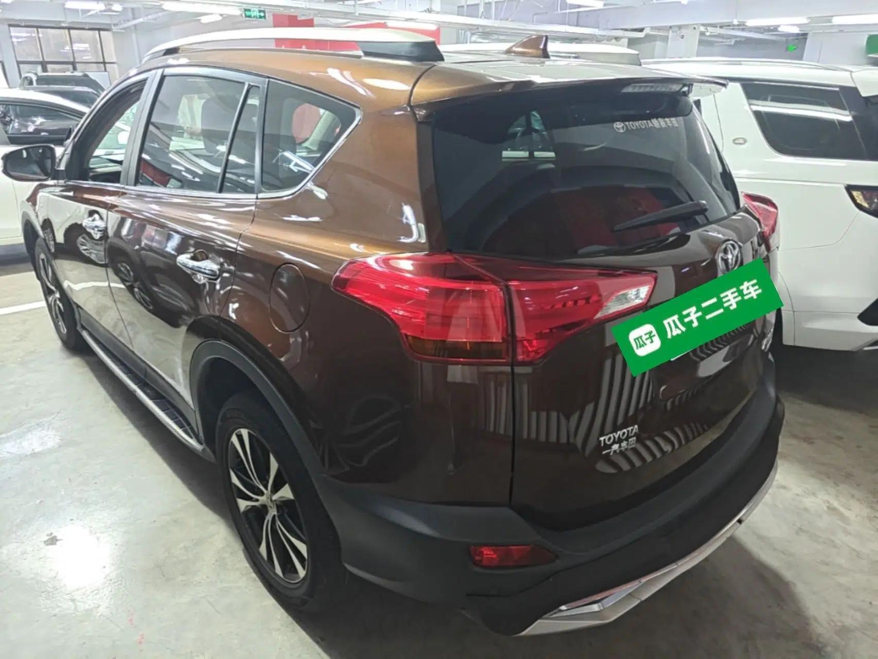Toyota RAV4 2015 2.5L Automatic 4x4 Elite Edition — миниатюра 4