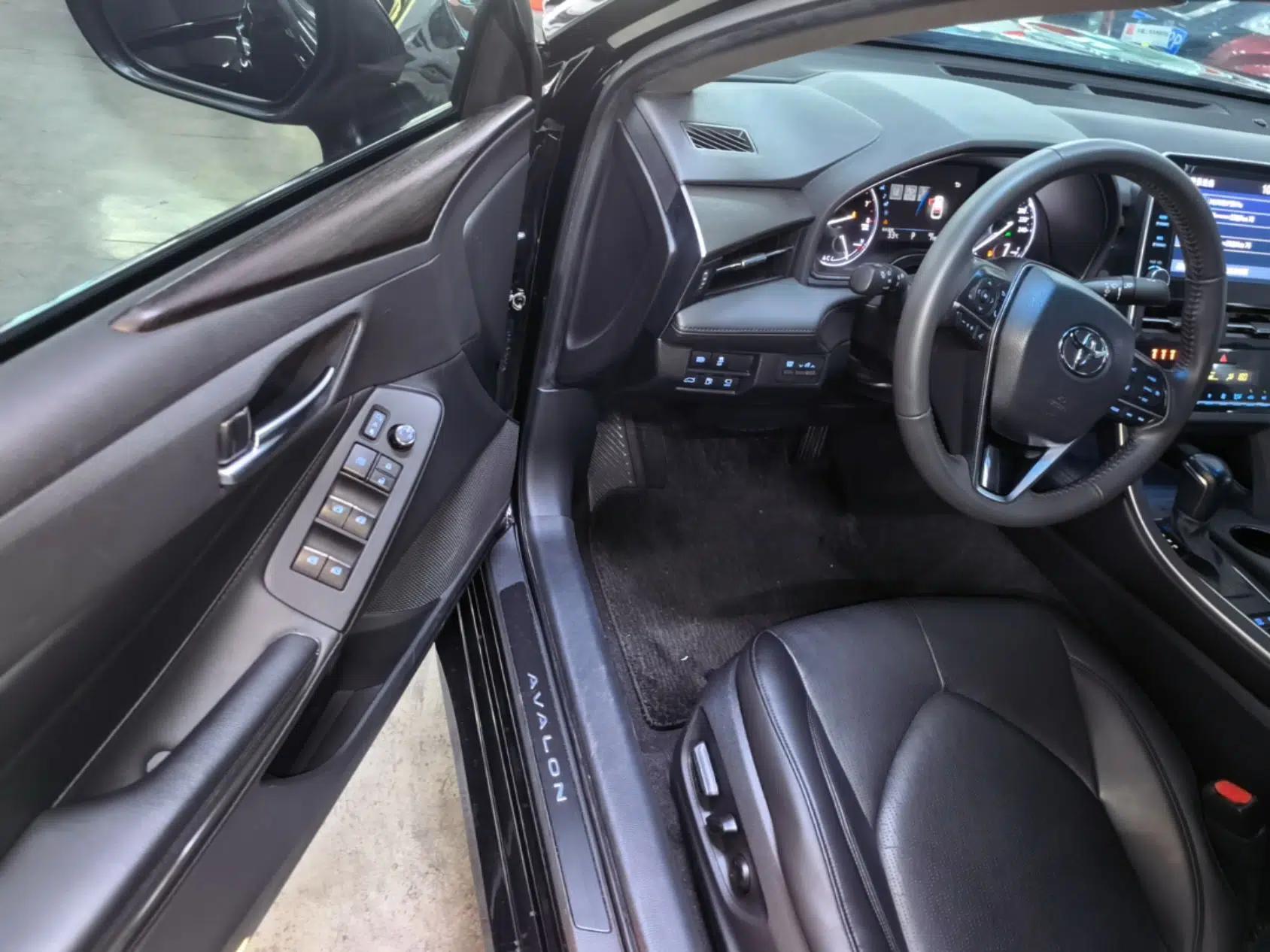 Toyota Avalon 2019 2.0L XLE Premium Edition China VI — миниатюра 18