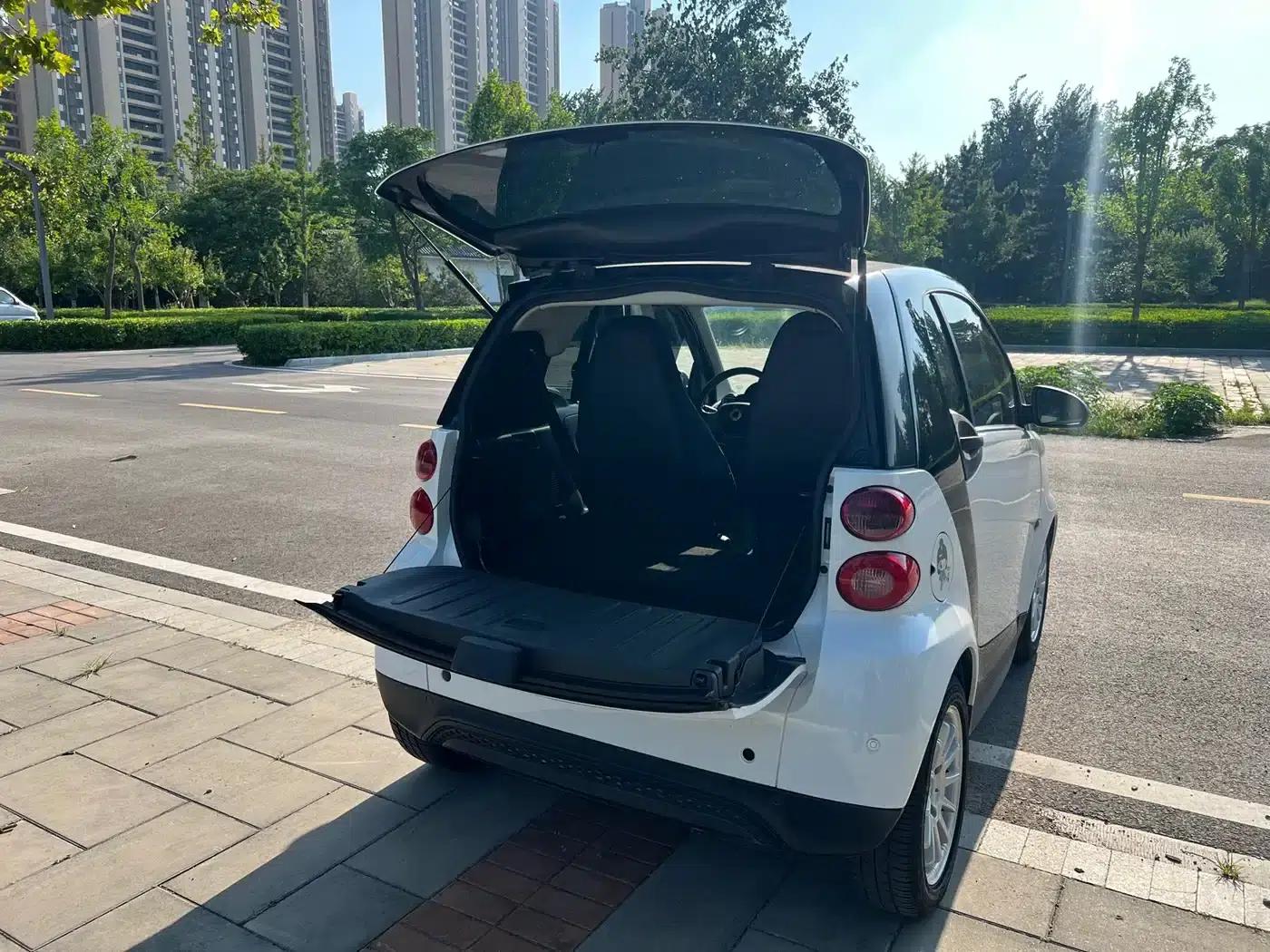 2012 Smart Fortwo 1.0 MHD Hardtop Standard Edition — миниатюра 20