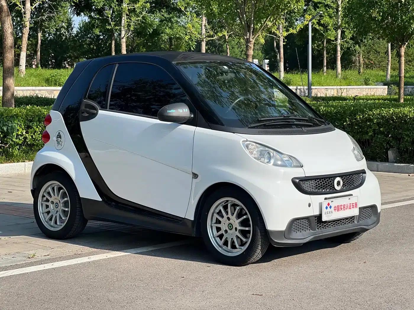 2012 Smart Fortwo 1.0 MHD Hardtop Standard Edition — миниатюра 3