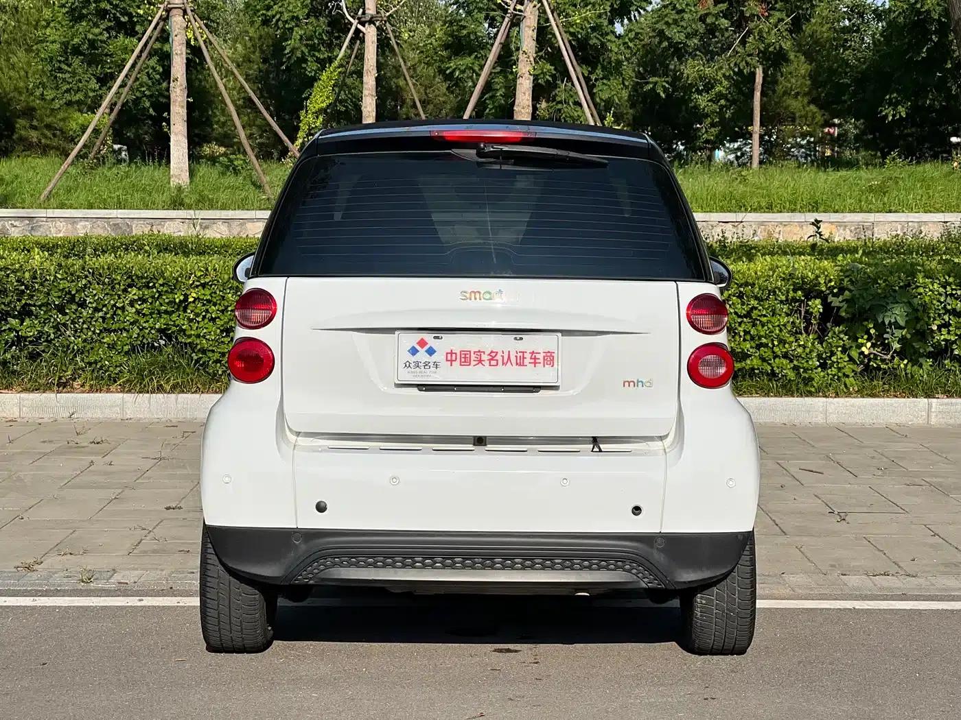 2012 Smart Fortwo 1.0 MHD Hardtop Standard Edition — миниатюра 22