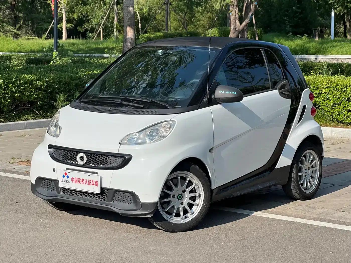 2012 Smart Fortwo 1.0 MHD Hardtop Standard Edition — миниатюра 6