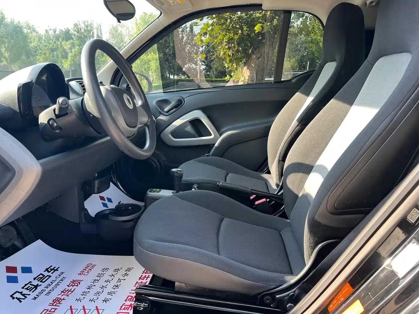 2012 Smart Fortwo 1.0 MHD Hardtop Standard Edition — миниатюра 7