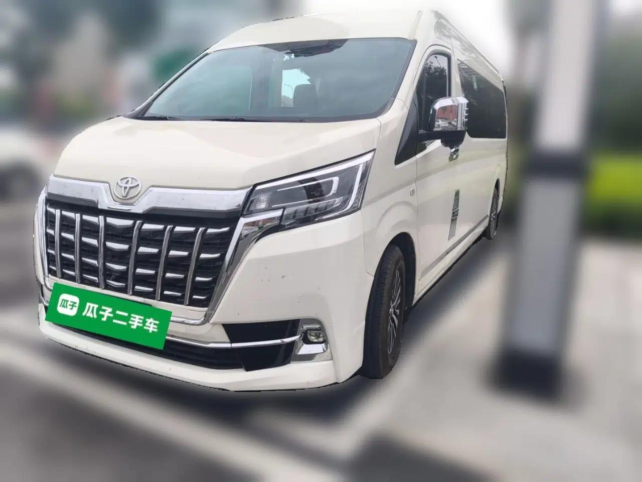 Toyota HIACE Toyota HiAce (Middle East Version) — миниатюра 1