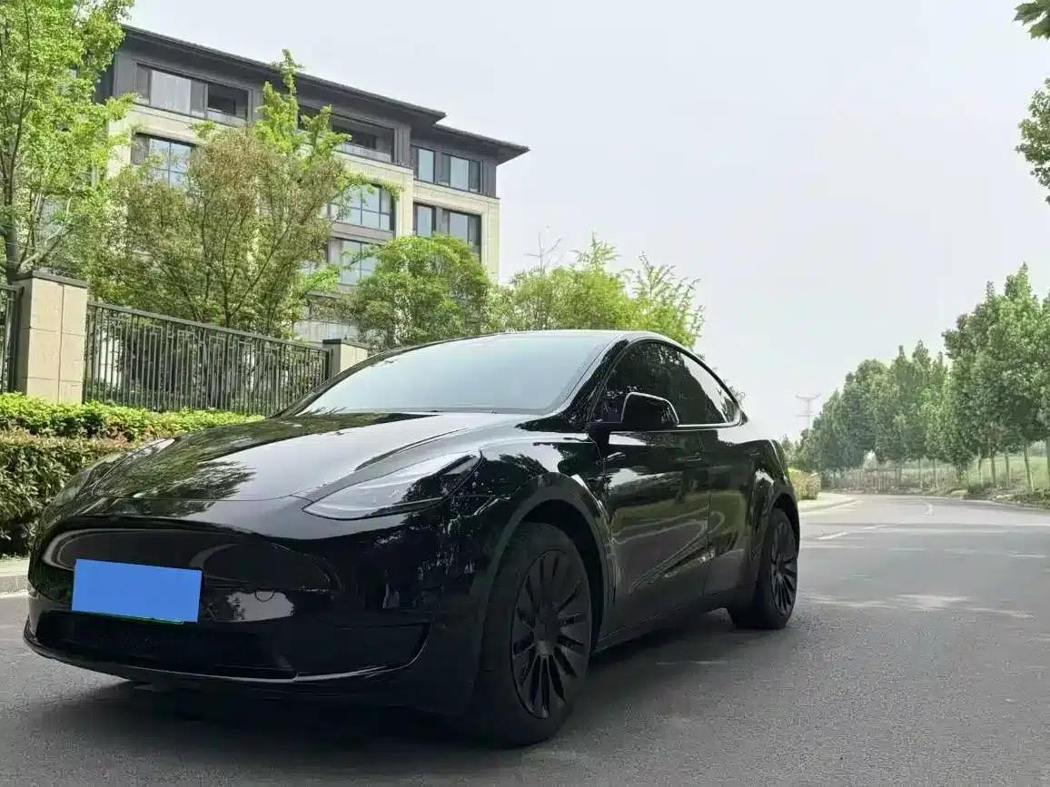 Model Y 2023 Rear-Wheel Drive — миниатюра 1