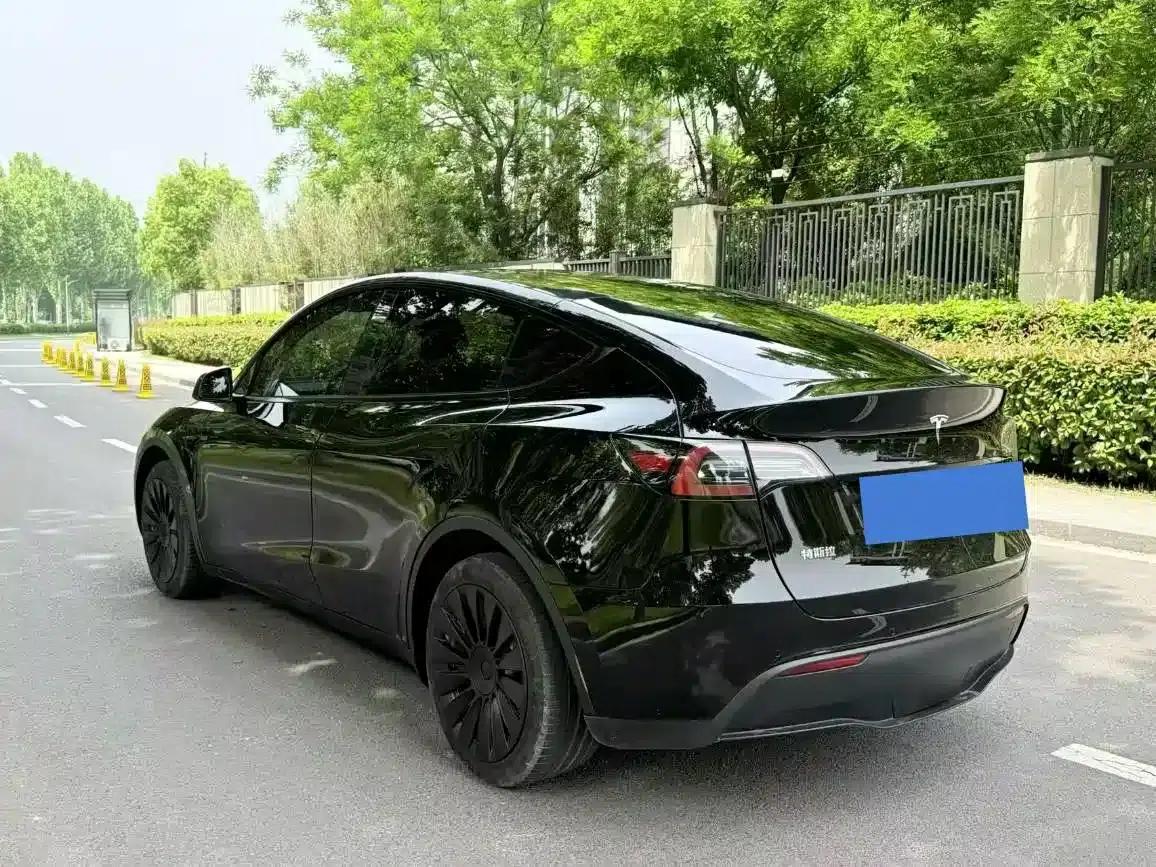 Model Y 2023 Rear-Wheel Drive — миниатюра 7