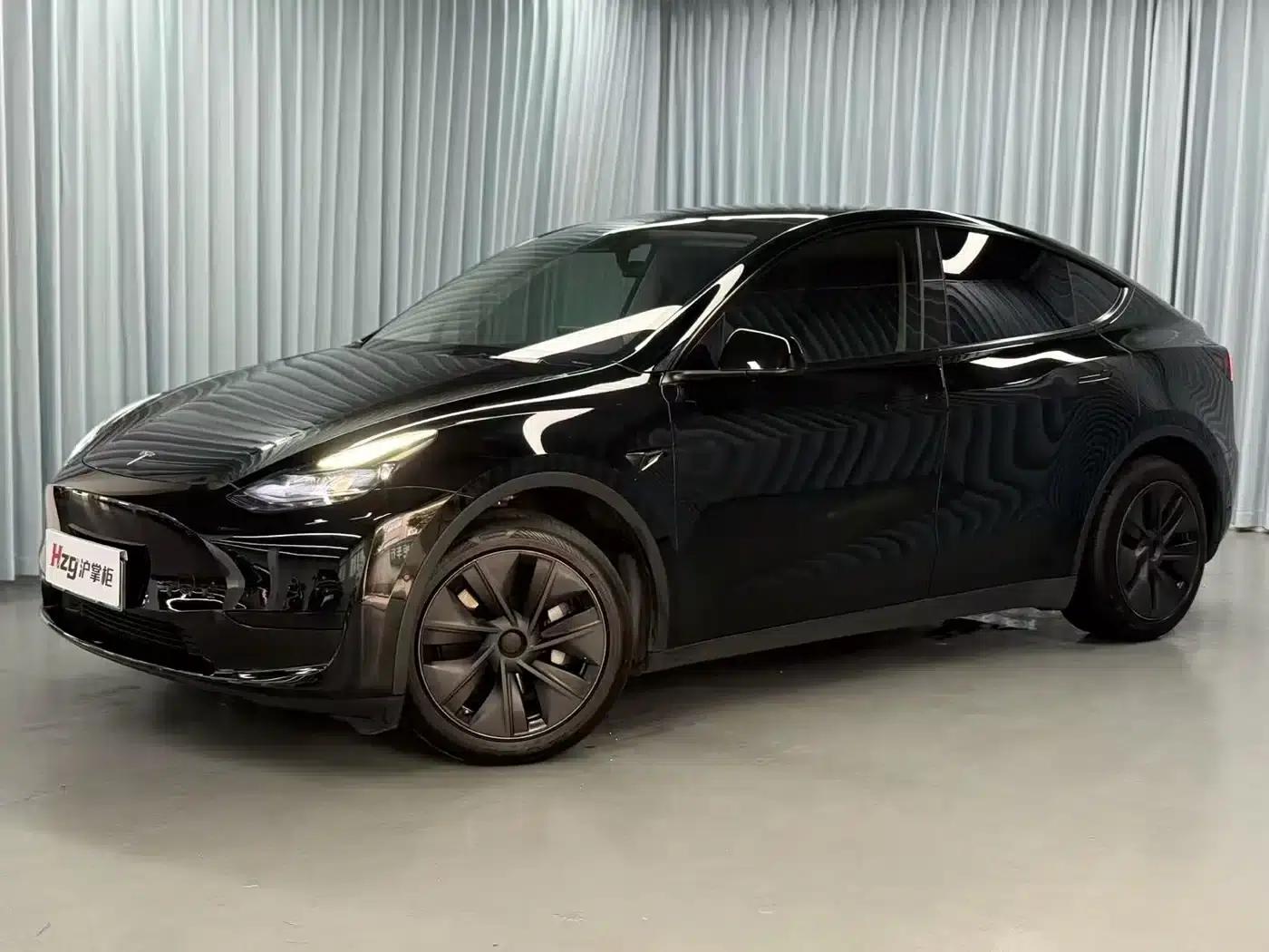 Model Y 2023 Rear-Wheel Drive — миниатюра 1