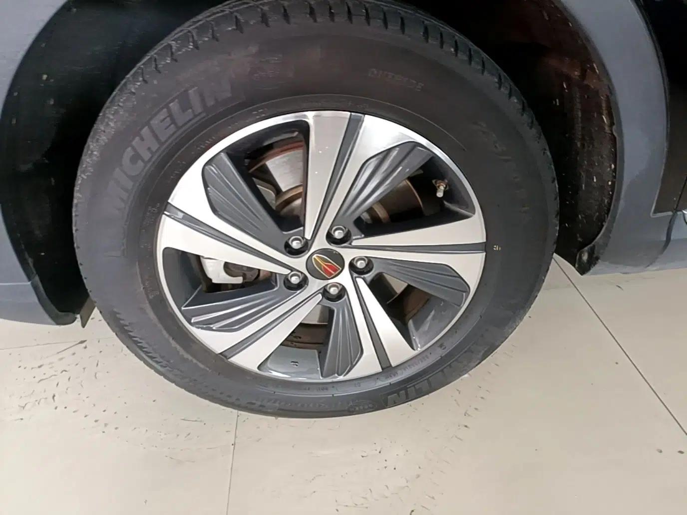 Hongqi HS5 2019 2.0T Smart Connect Flagship Edition — миниатюра 10