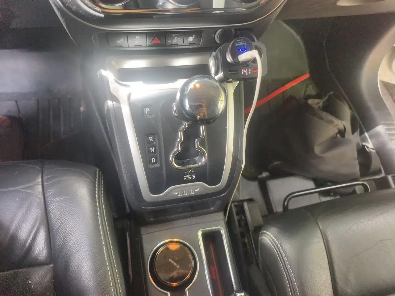 Jeep Compass 2014 2.0L two-wheel drive luxury version — миниатюра 14