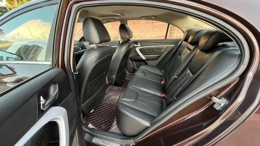 Geely Auto Emgrand 2017 Sedan Million Edition 1.5L CVT Upward Version — миниатюра 10