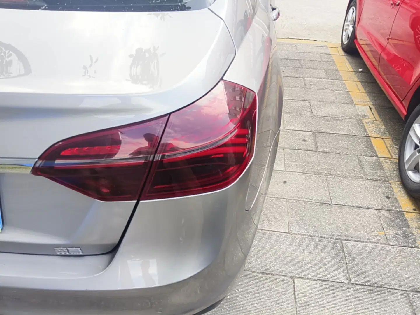 Geely Auto Emgrand 2020 1.5L CVT Upward Version — миниатюра 9
