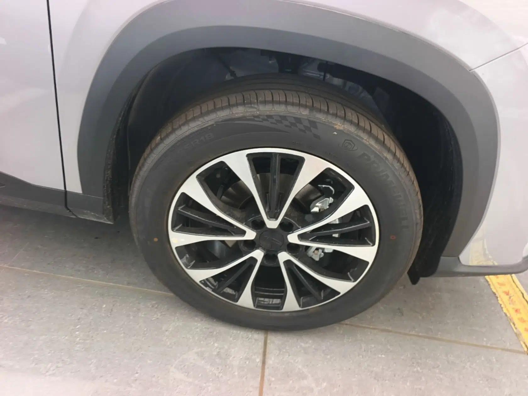 Geely Auto Emgrand X7 Sport 2026 Model 1.5TD Aspirational — миниатюра 11