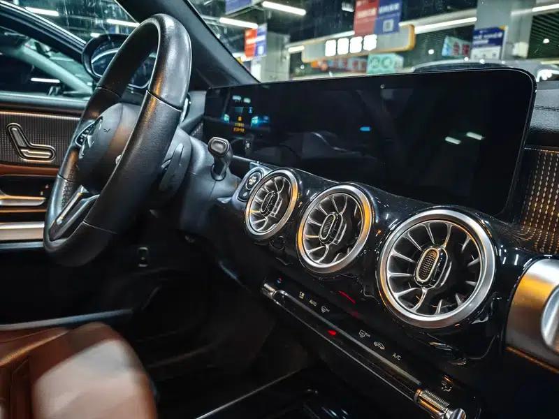 Mercedes-Benz GLB 2022 Facelift GLB 200 Fashion Model — миниатюра 11