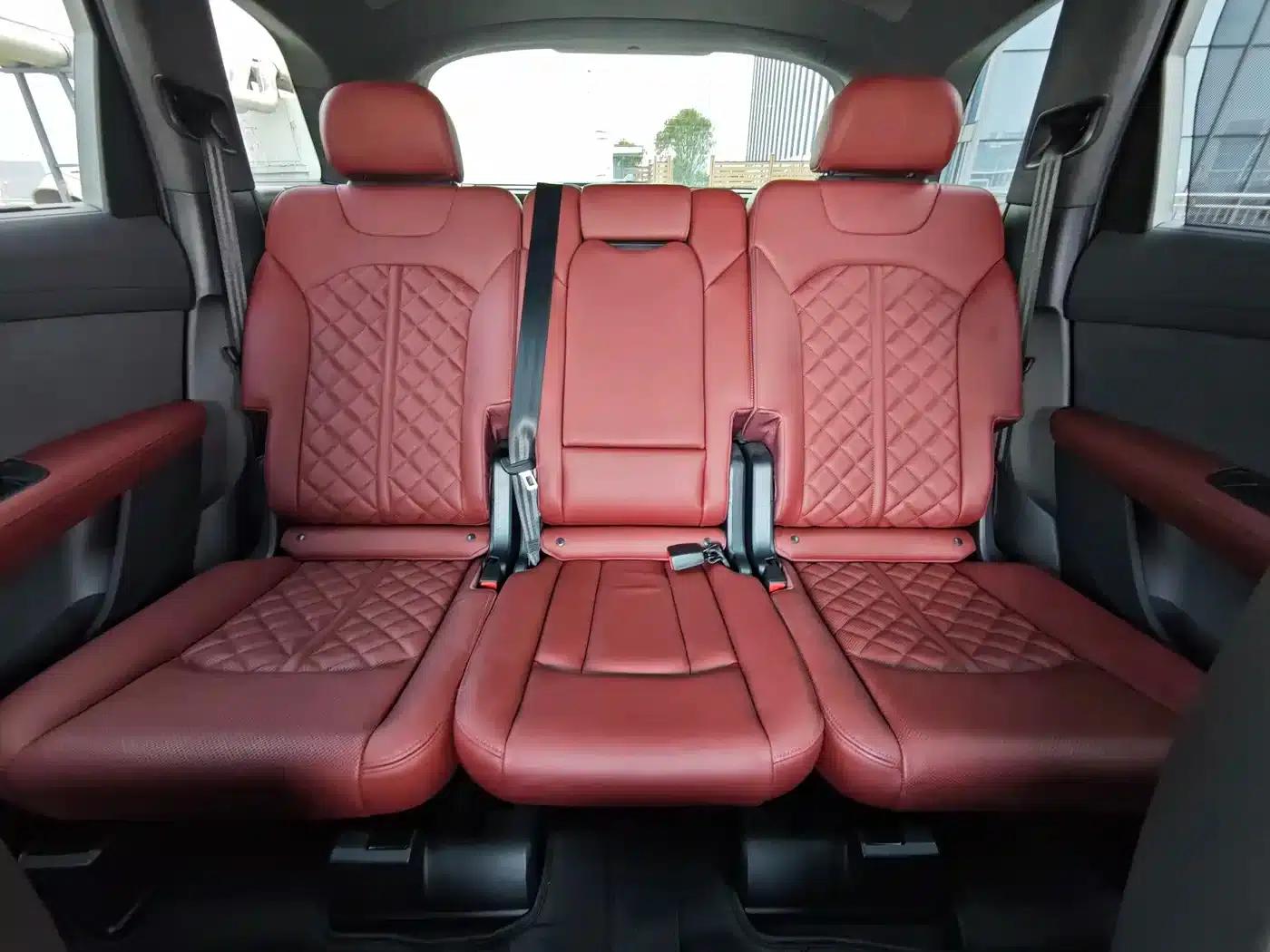 Audi SQ7 2024 4.0 TFSI — миниатюра 16