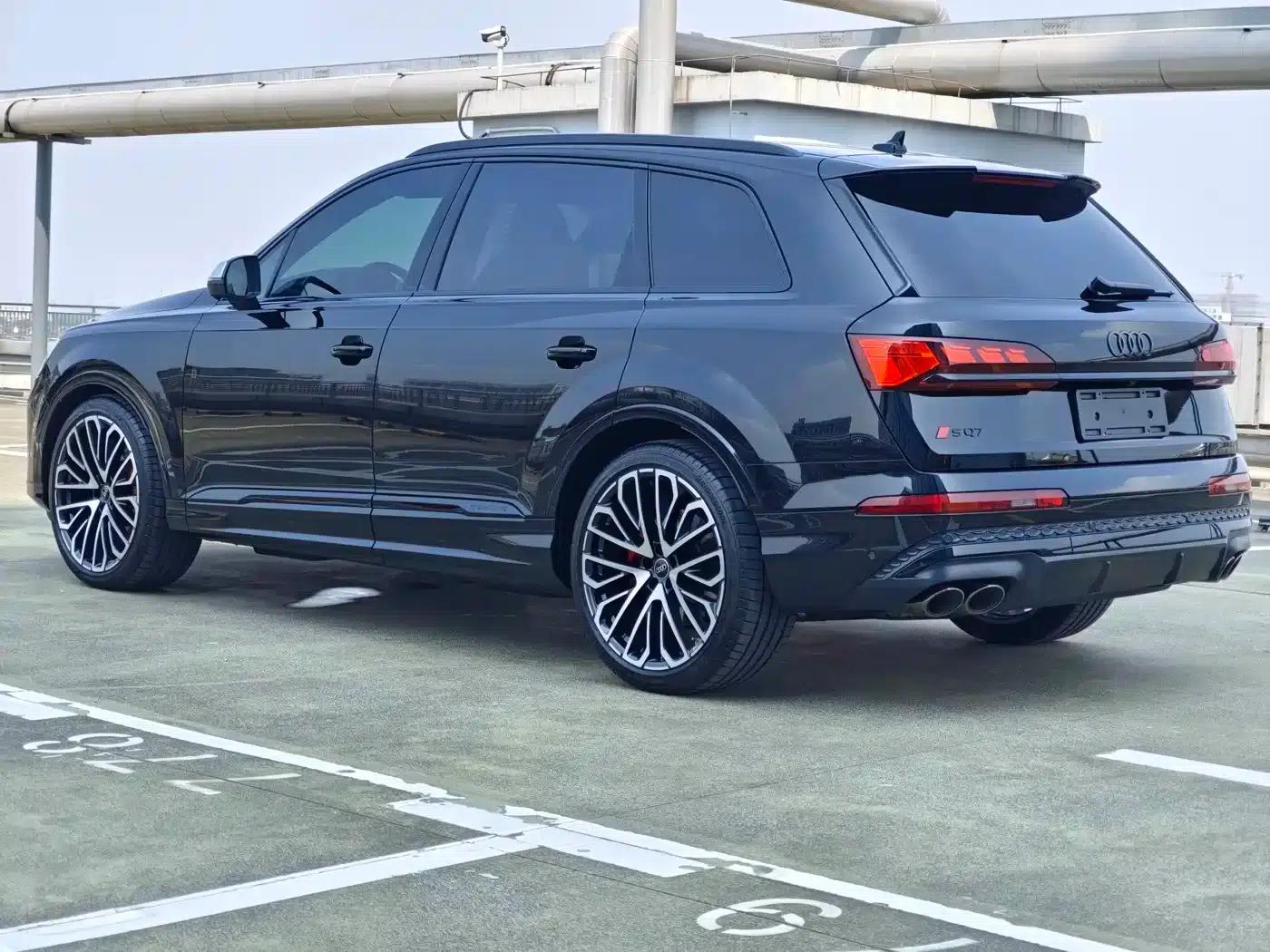 Audi SQ7 2024 4.0 TFSI — миниатюра 7
