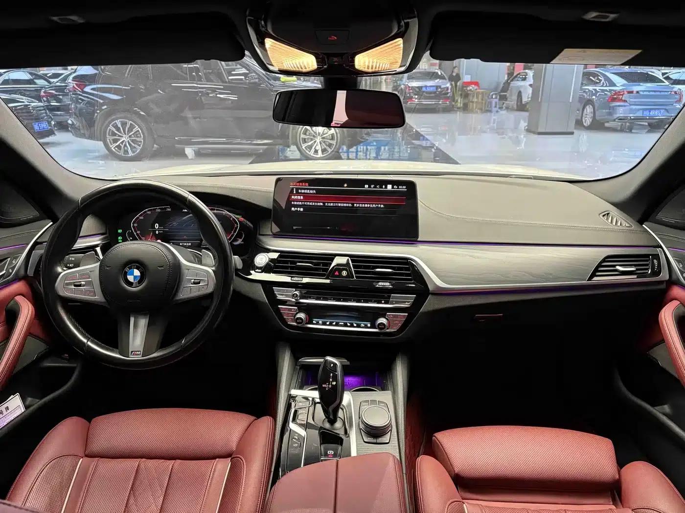 2022 BMW 5 Series Facelift 530Li Luxury M Sport Package — миниатюра 4
