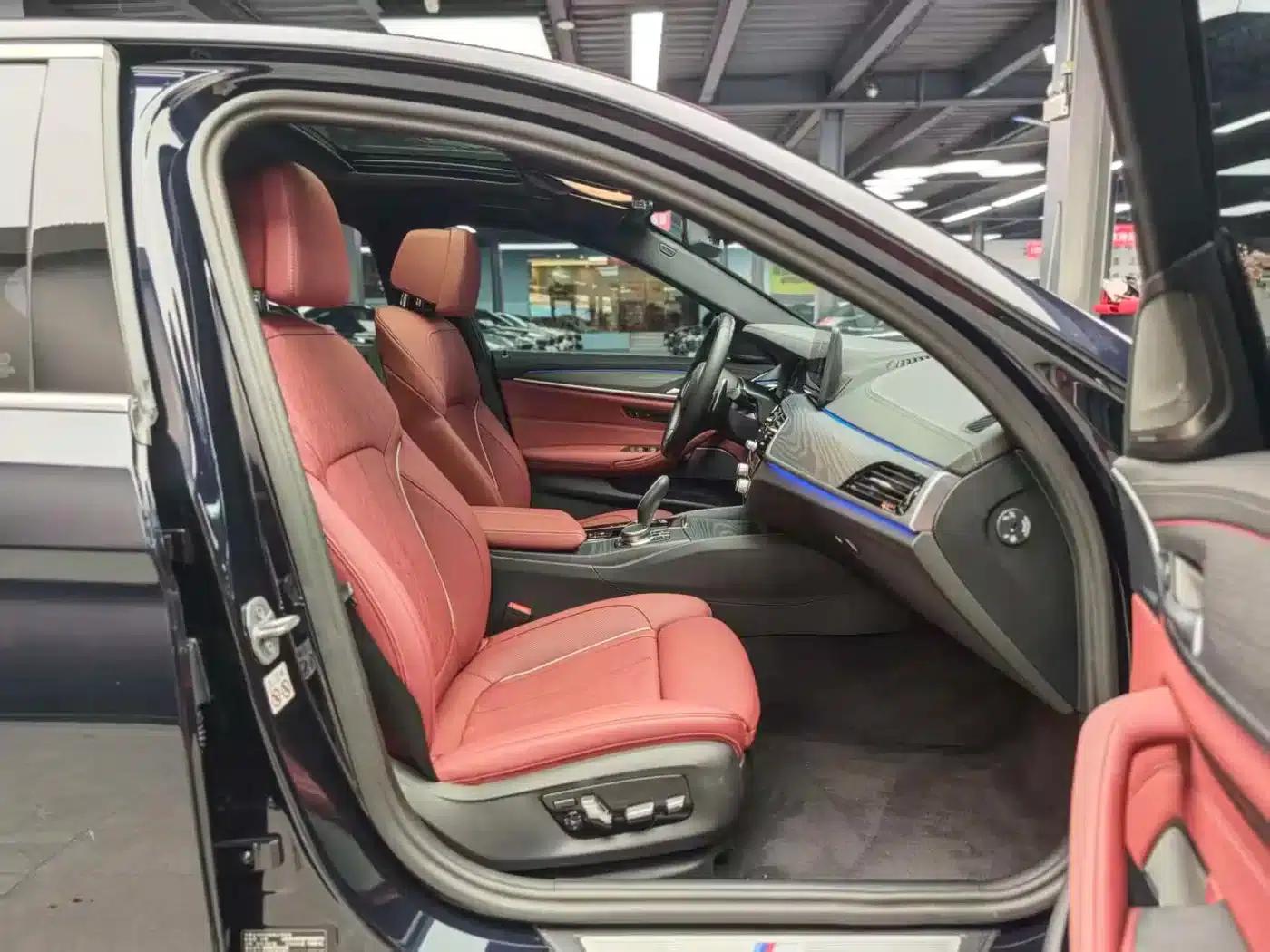 2023 BMW 5 Series 530Li Luxury M Sport Package — миниатюра 8