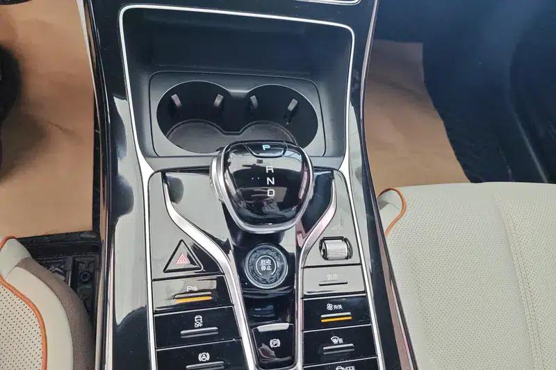 Qin PLUS EV 2023 Champion Edition 510KM Superior Model — миниатюра 16