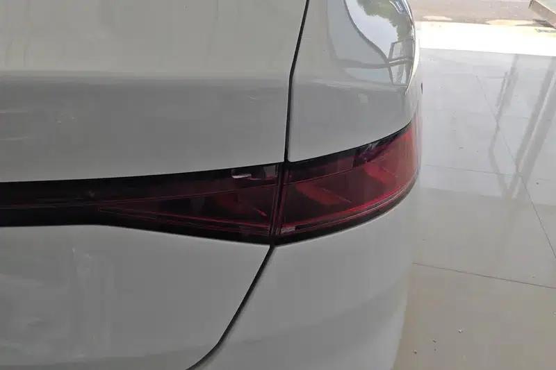Qin PLUS EV 2023 Champion Edition 510KM Superior Model — миниатюра 7