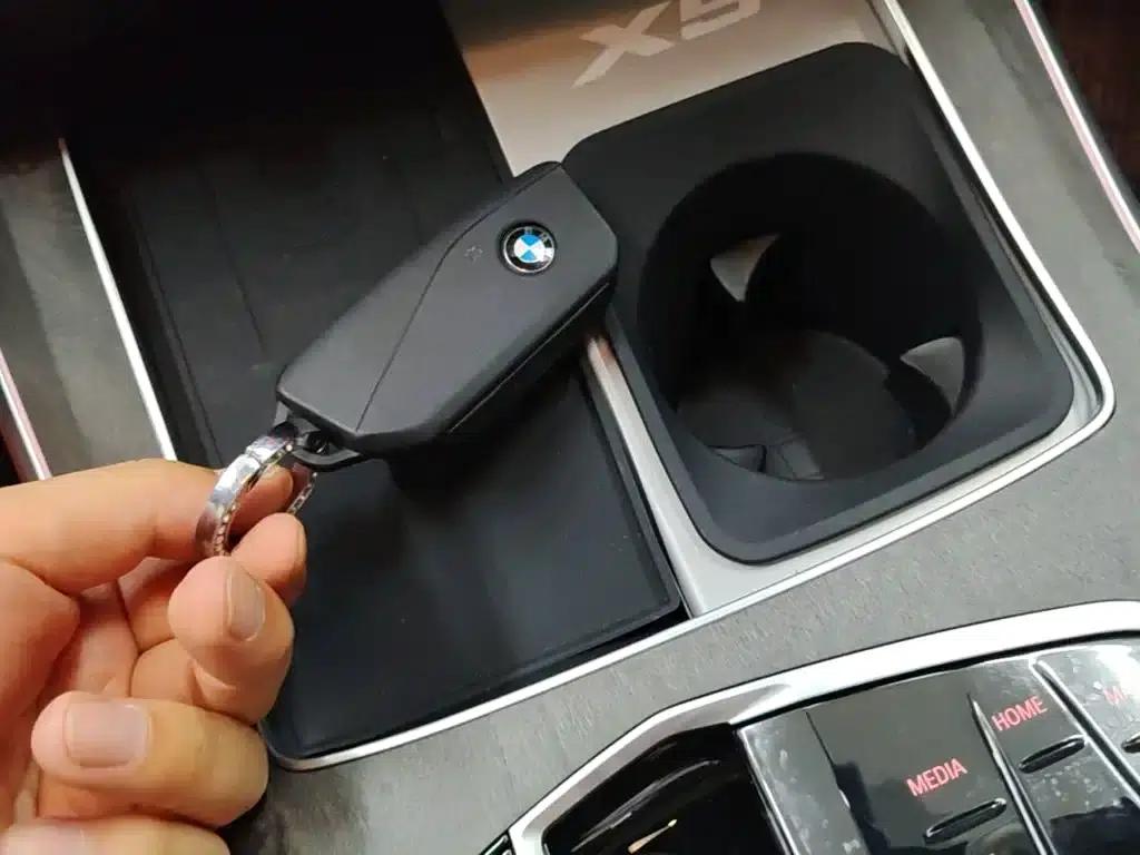 BMW X5 2023 xDrive 30Li M Sport Shadow Edition — миниатюра 15