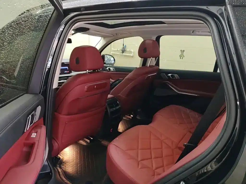 BMW X5 2023 xDrive 30Li M Sport Shadow Edition — миниатюра 24