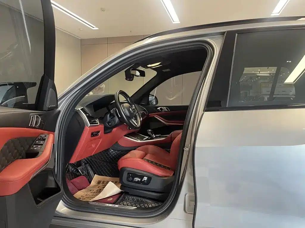 2020 BMW X5 M — миниатюра 25