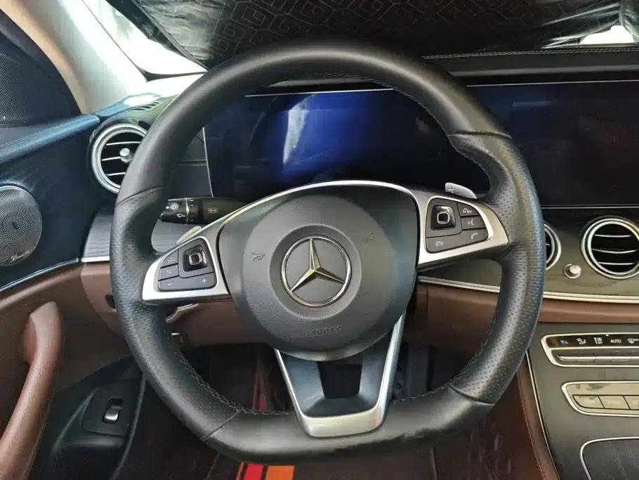 Mercedes-Benz E-Class 2018 Facelift E 300 L Fashion Model — миниатюра 15