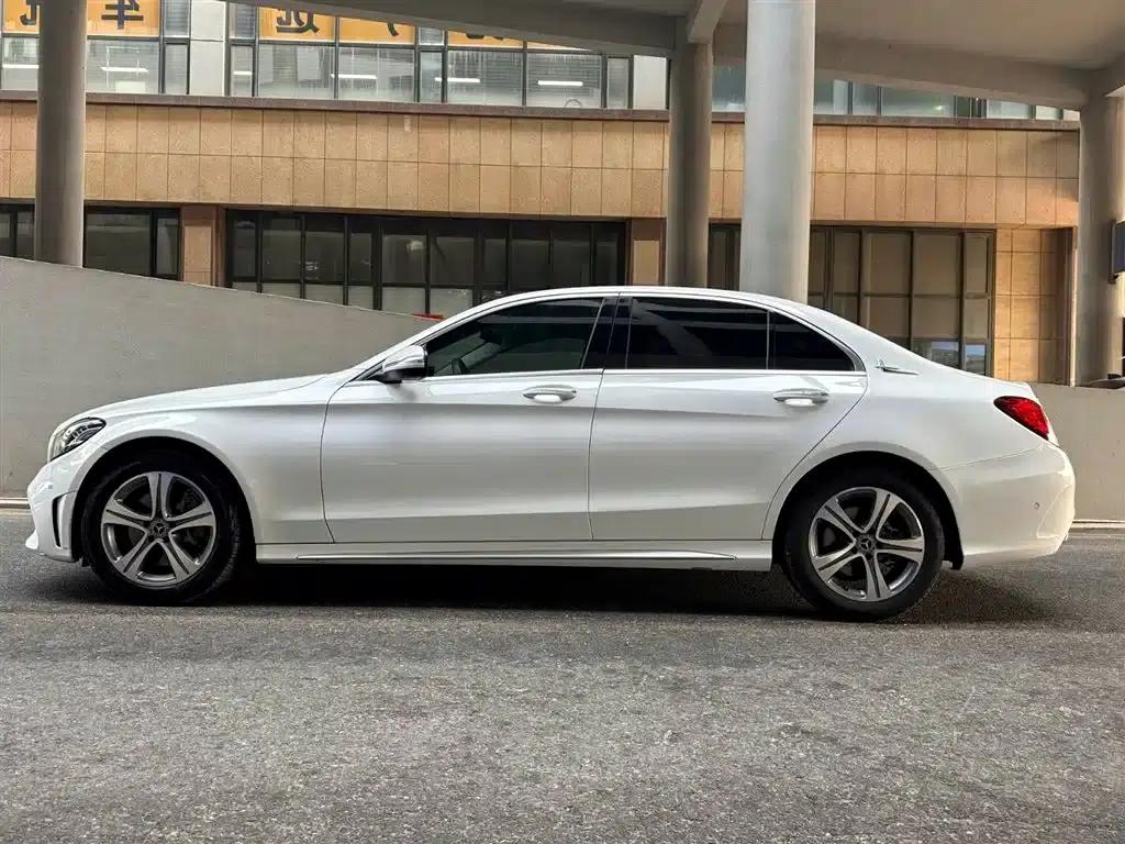 2020 Mercedes-Benz C-Class C 260 L Sport Edition — миниатюра 3