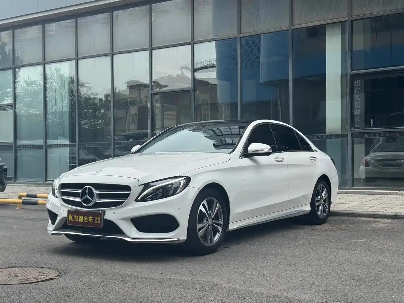 2016 Mercedes-Benz C-Class C 200 L Sport — миниатюра 1