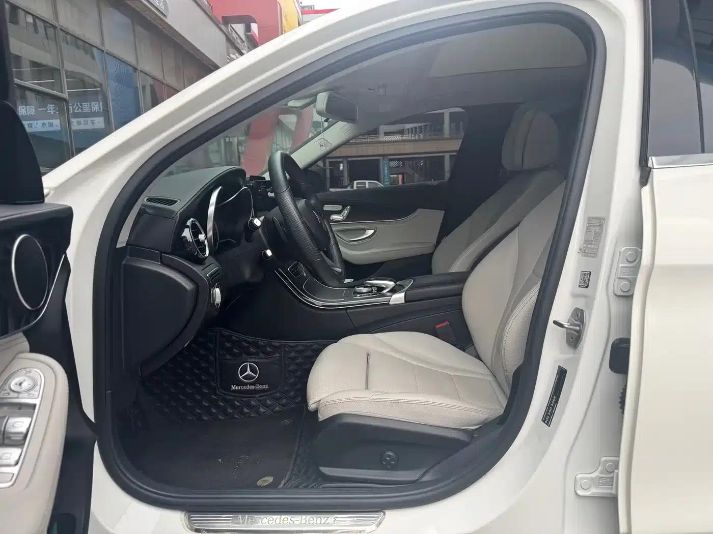 2016 Mercedes-Benz C-Class C 200 L Sport — миниатюра 4