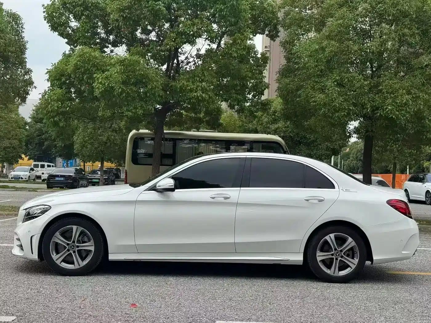 Mercedes-Benz C-Class 2020 Facelift C 260 L Sport Edition — миниатюра 3