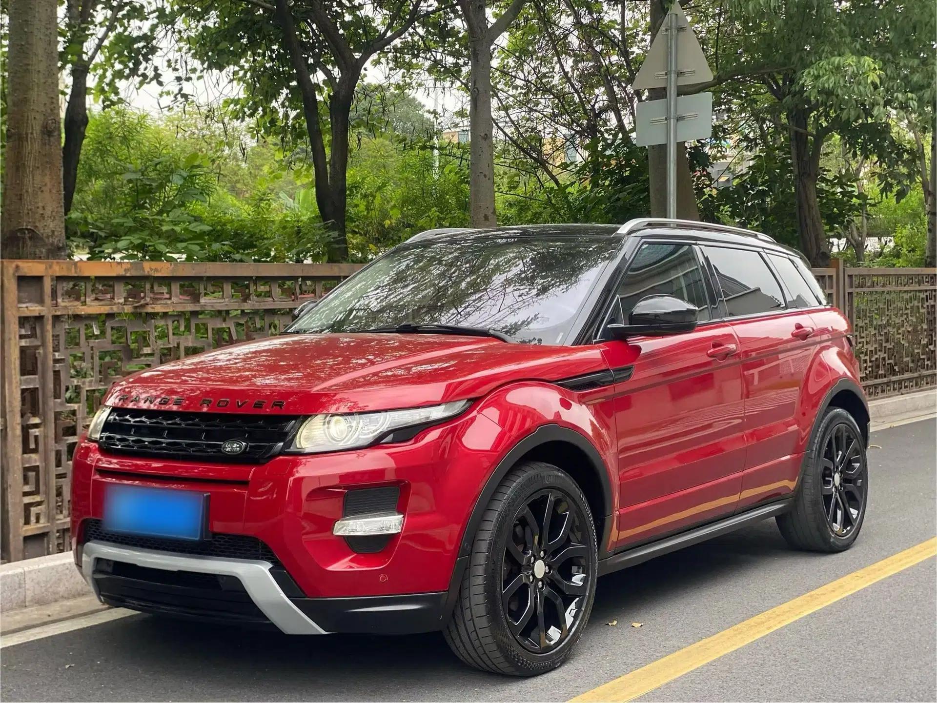 Land Rover Range Evoque 2015 2.0T 5-Door Ignite Edition — миниатюра 1