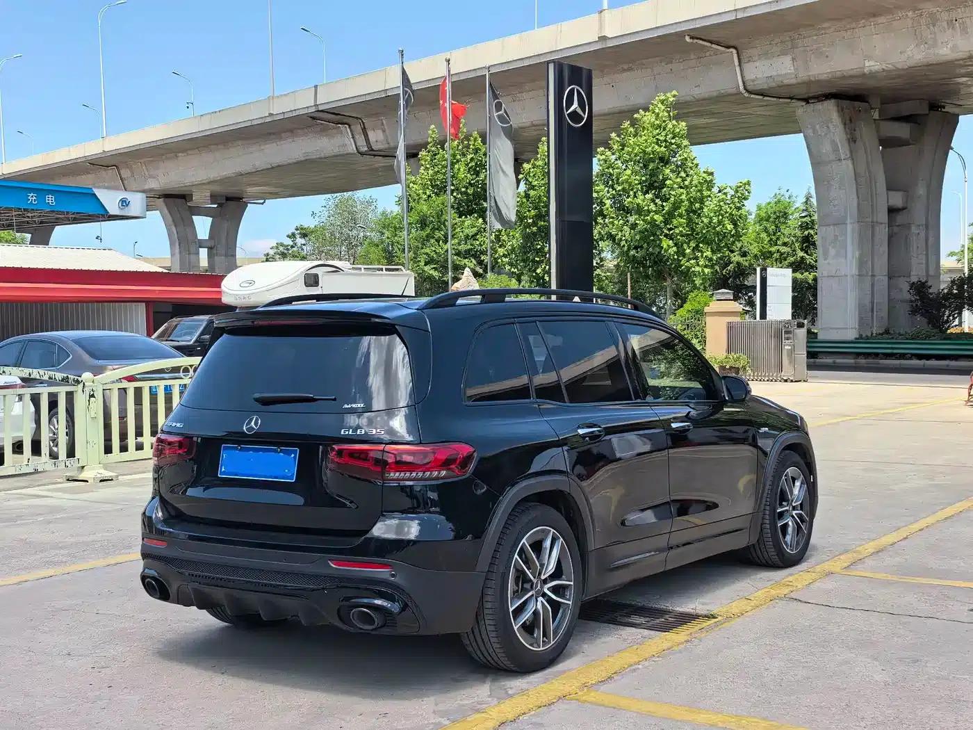 2023 Mercedes-Benz GLB AMG 35 4MATIC — миниатюра 4