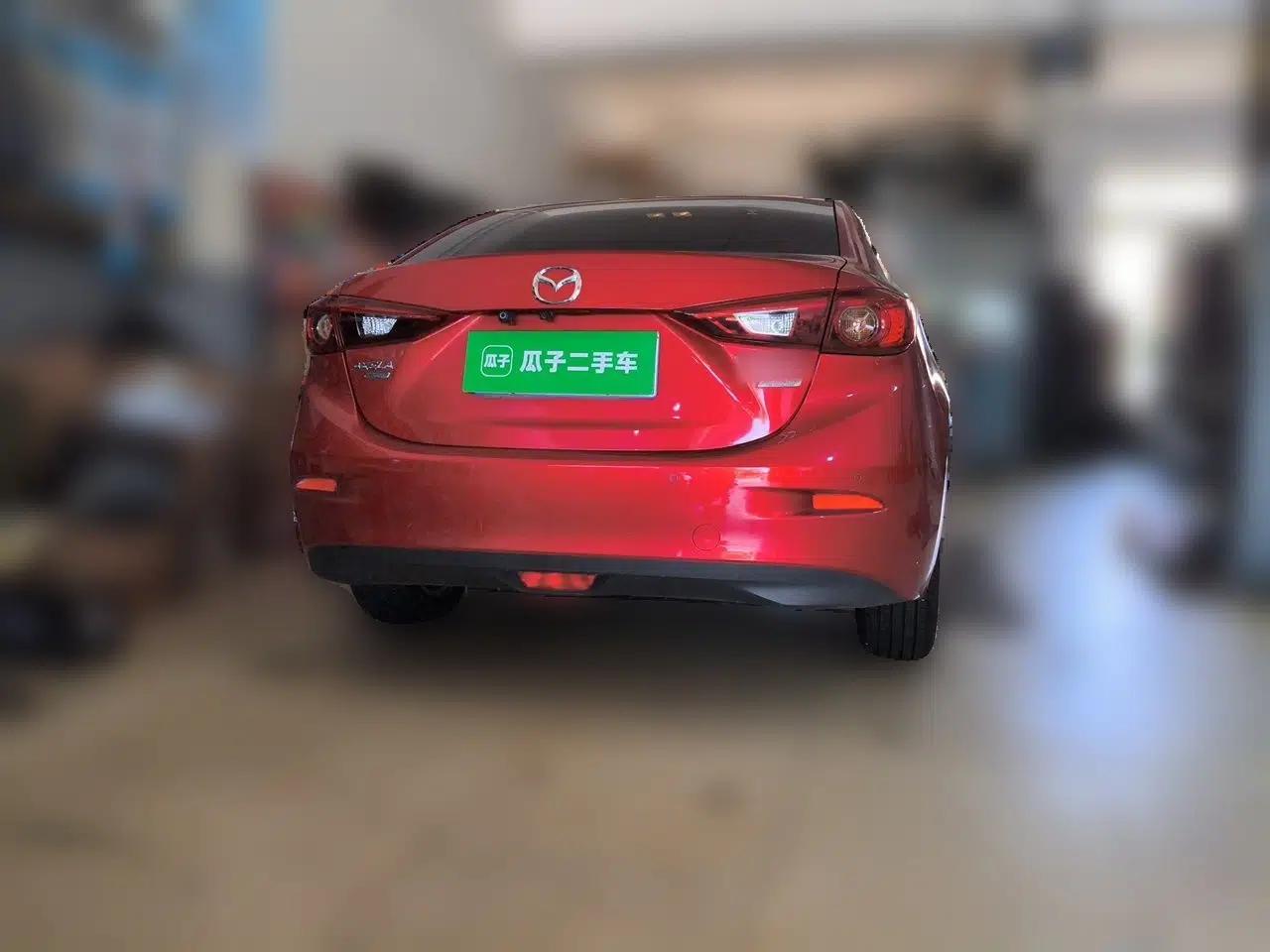 Mazda 3 Axela 2017 Sedan 1.5L Automatic Luxury Model Emission Standard China V — миниатюра 5