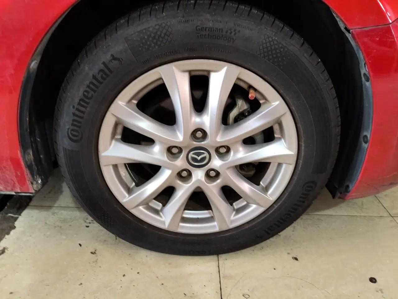 Mazda 3 Axela 2017 Sedan 1.5L Automatic Luxury Model Emission Standard China V — миниатюра 8